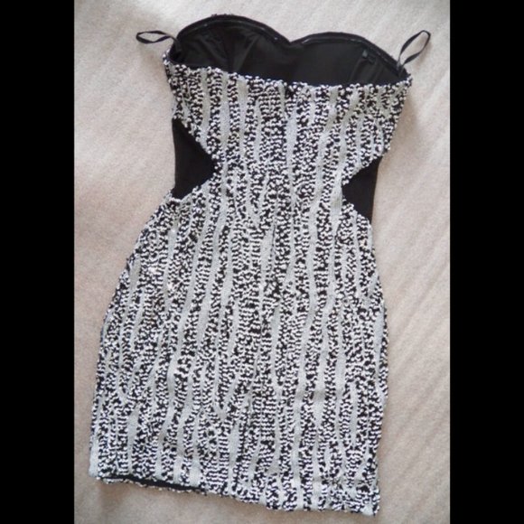 bebe Dress White Black Sequin contrast Mesh Cutouts Strapless Bustier Mini - Picture 5 of 5